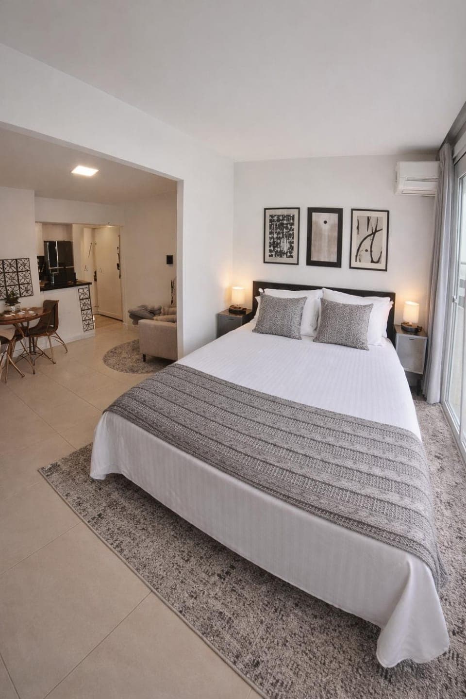 Bed, Living room, Photo of the whole room, Seating area, Bedroom