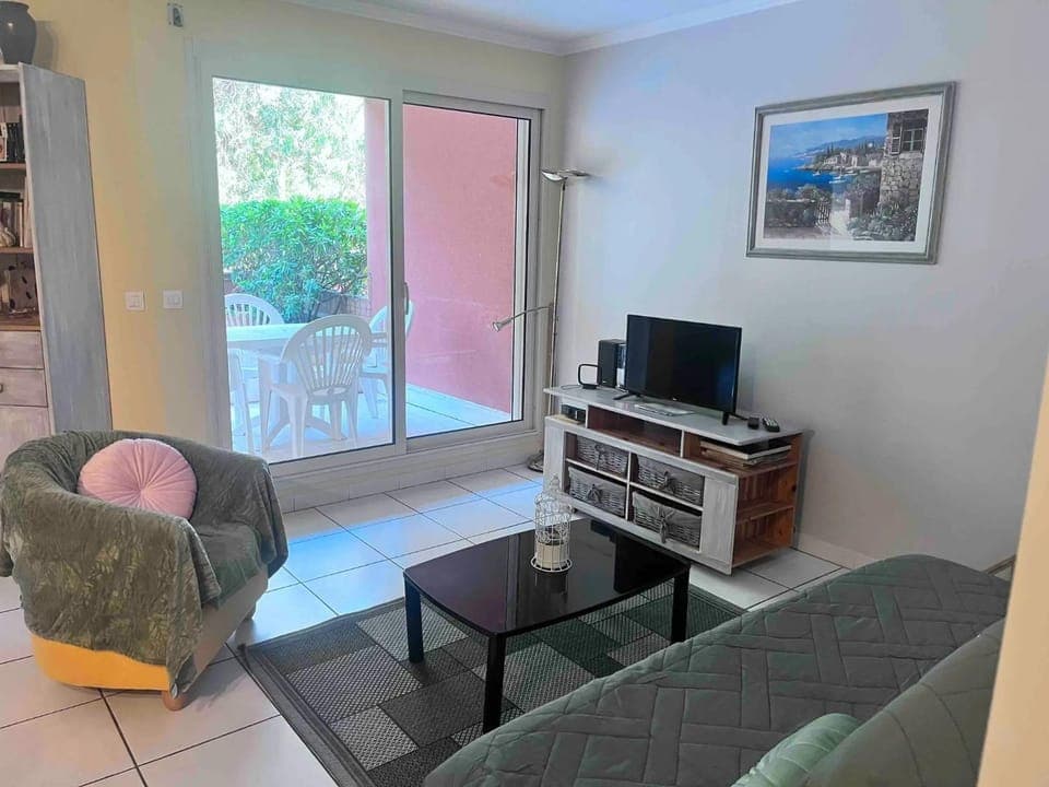 Property building, Living room