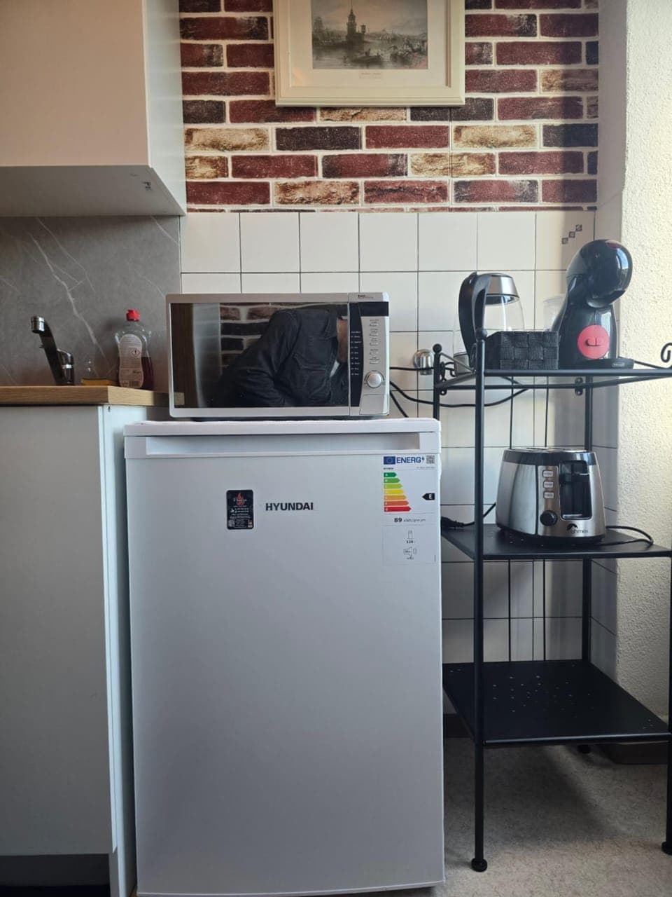 Kitchen or kitchenette