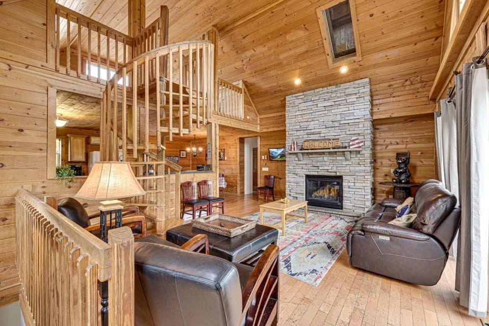 Living room, fireplace, fireplace