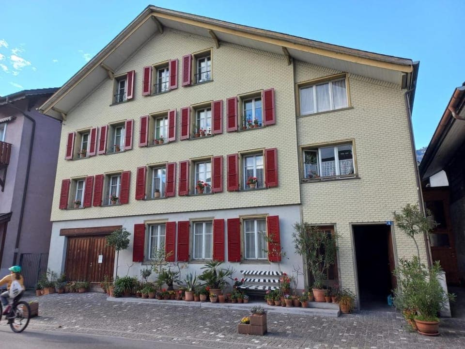 Property building, Street view