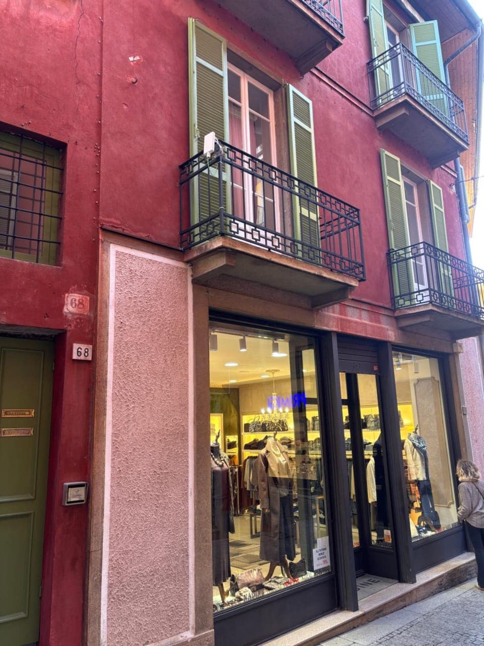 Property building, Day