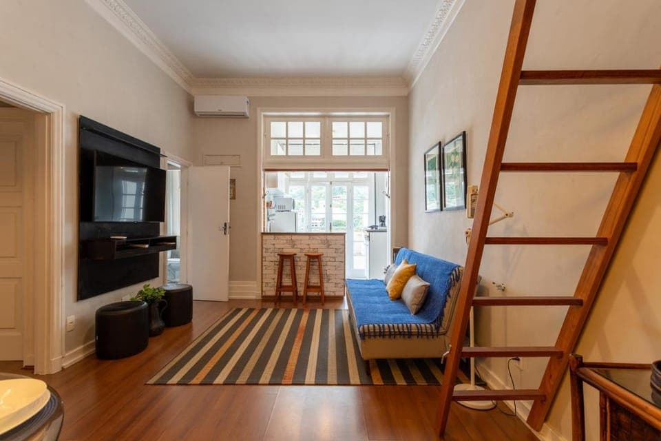 Communal lounge/ TV room, Living room