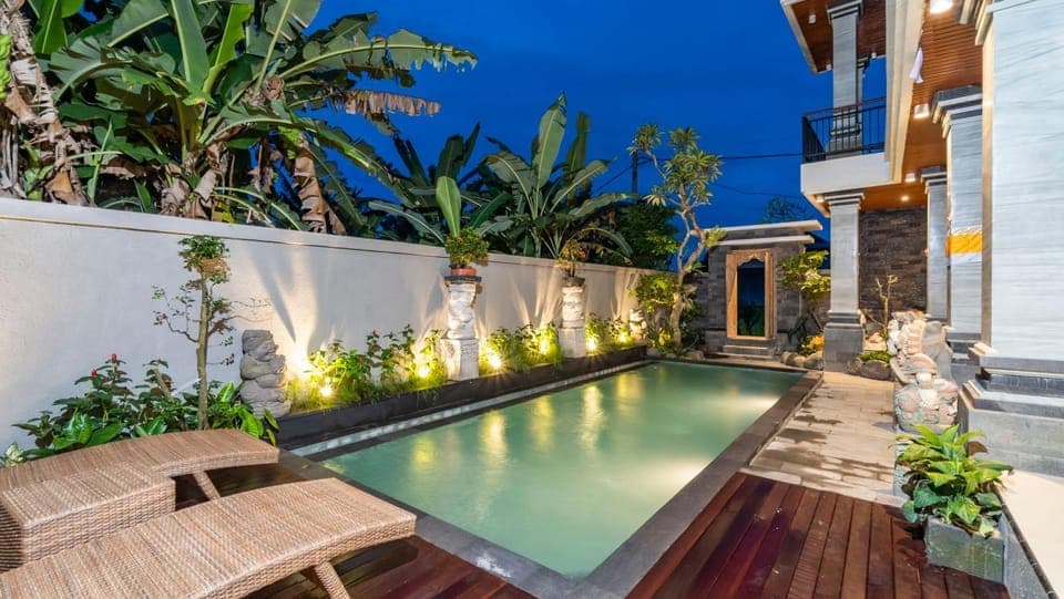 Property building, Garden, Garden view, Swimming pool