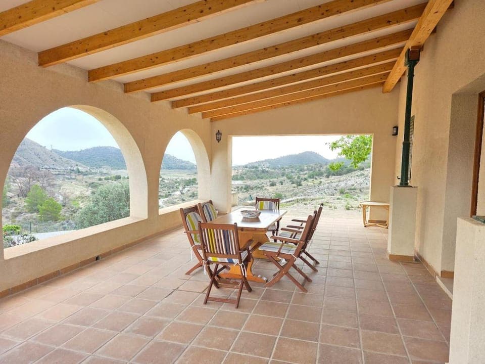 Patio, Natural landscape, Balcony/Terrace, Seating area, Mountain view