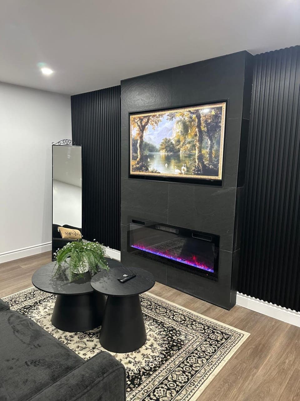Luxury Home close to Windsor Airport and Detroit border, sleeps 11 guest Vacation rental in Windsor