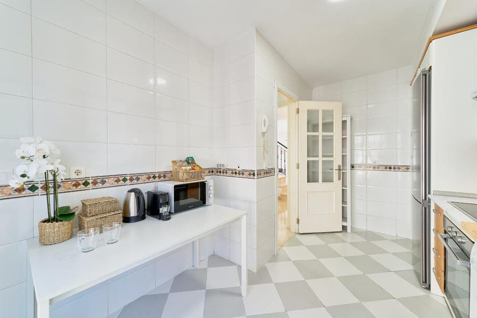 Kitchen or kitchenette, kitchen, kitchen