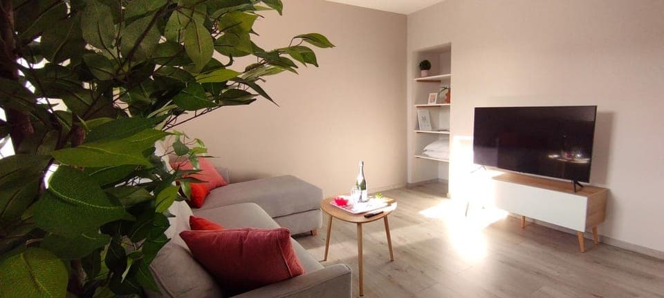 TV and multimedia, Living room, Seating area