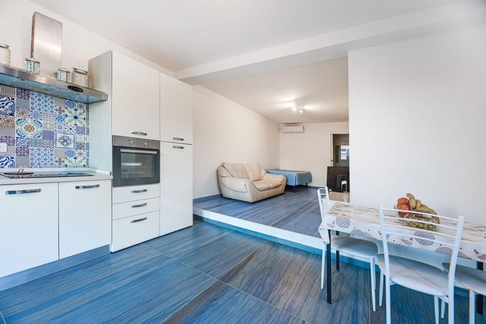 Living room, Seating area, stove