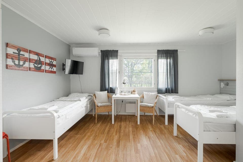 Bed, Photo of the whole room, Bedroom, Garden view, furniture, heating, air conditioner