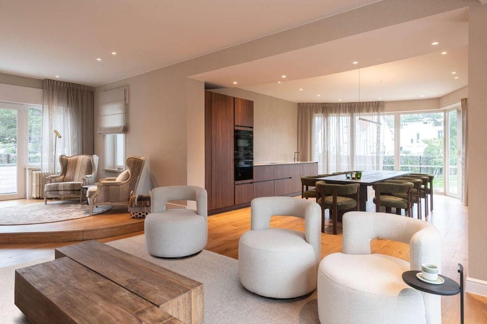 TV and multimedia, Living room, Seating area, Dining area