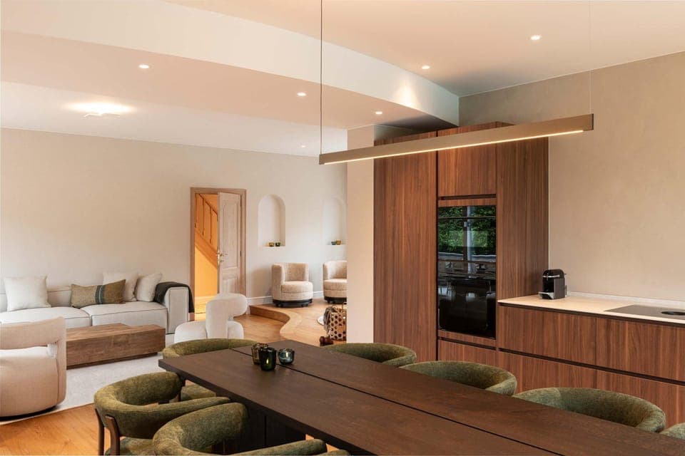 Kitchen or kitchenette, Living room, Seating area