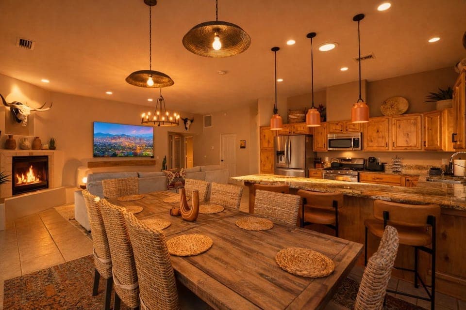 Living room, Dining area, kitchen