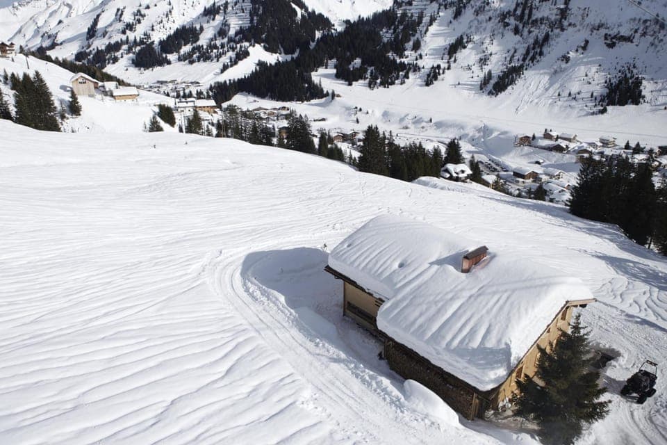 Property building, Facade/entrance, Off site