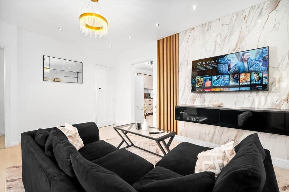 TV and multimedia, Living room, Seating area