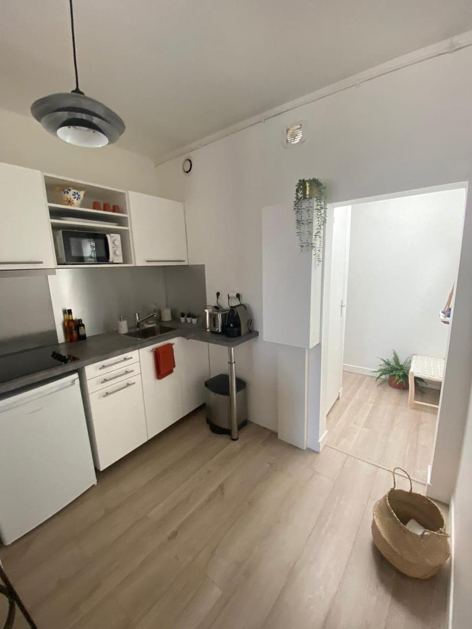 Kitchen or kitchenette