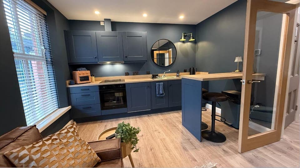 URBAN OAKS stylish city centre living Apartment in Londonderry