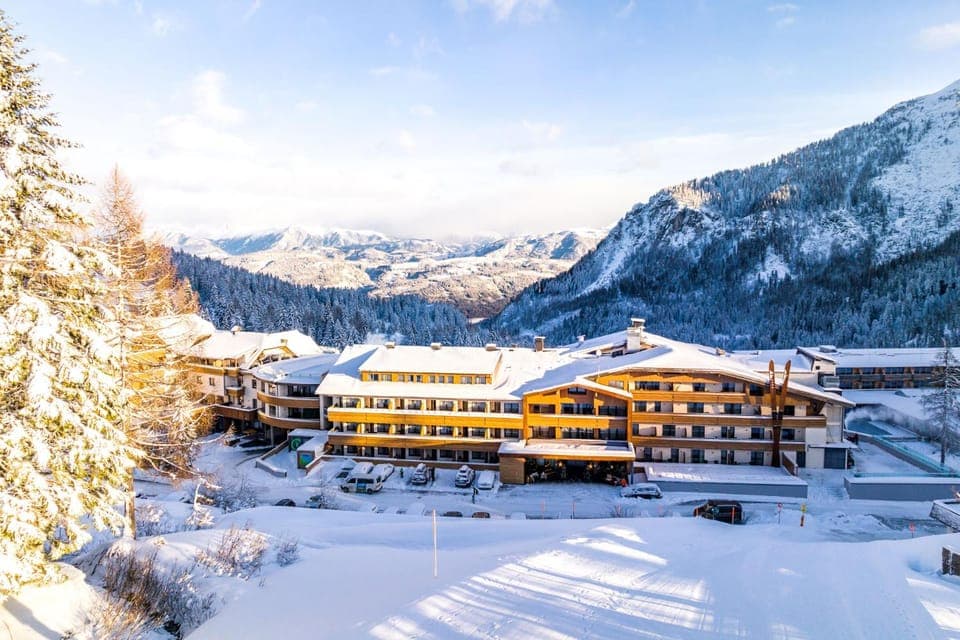 Property building, Natural landscape, Winter, Mountain view