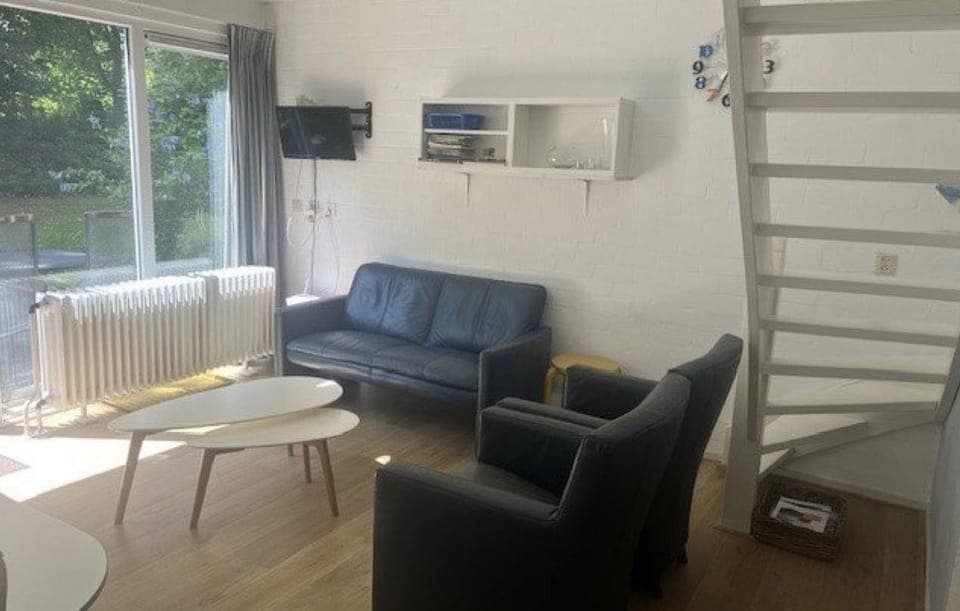 Communal lounge/ TV room, Living room