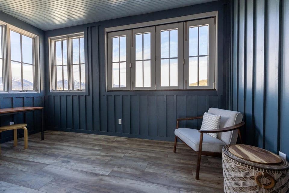 The Jackalope Rooftop w Fire Pit & Epic Mountain Views House in Buena Vista