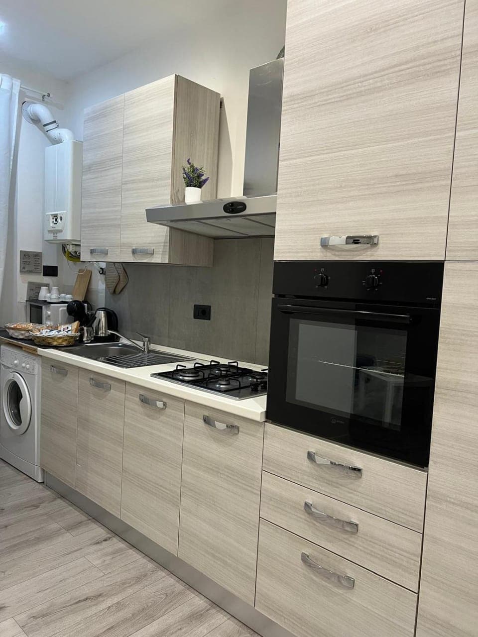 Kitchen or kitchenette, Kitchen or kitchenette