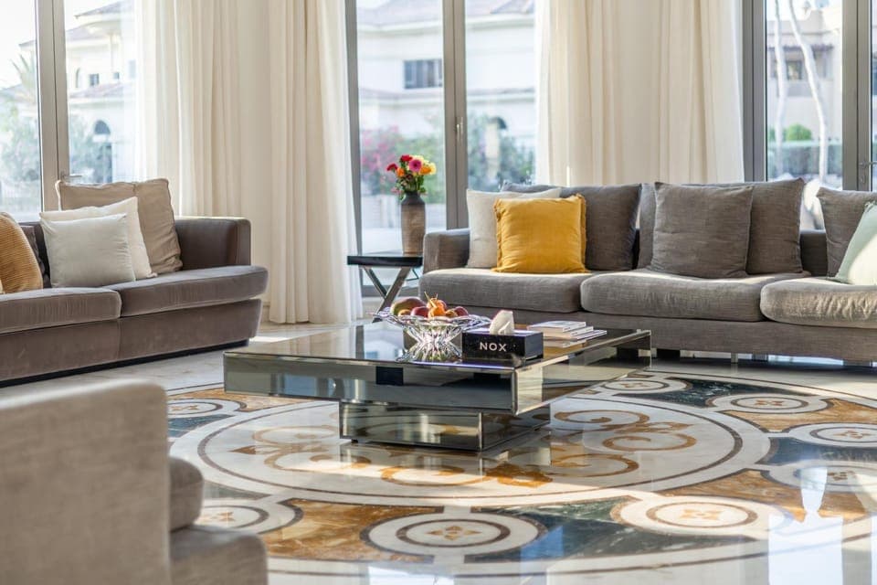 Living room, Seating area