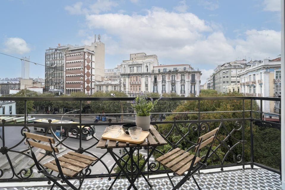 View (from property/room), City view