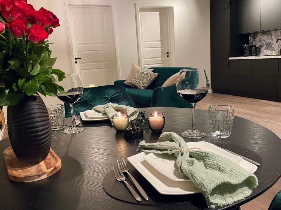 Living room, Dining area