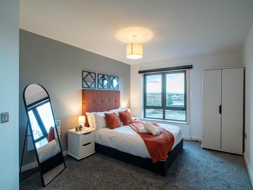 Bed, Photo of the whole room, Bedroom