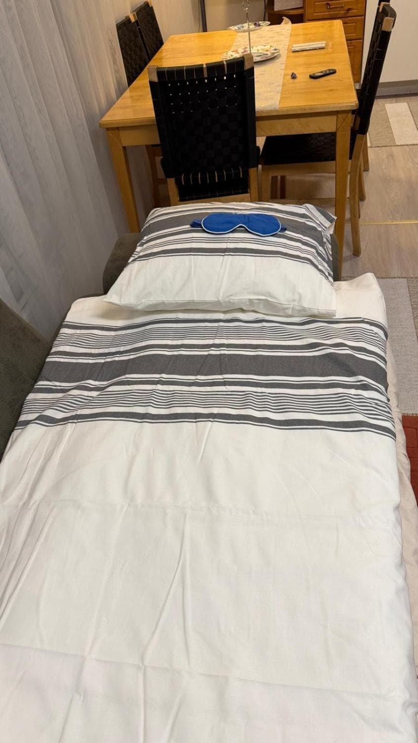 Bed, Photo of the whole room