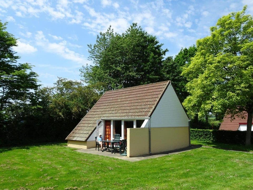 Property building, Facade/entrance, Off site