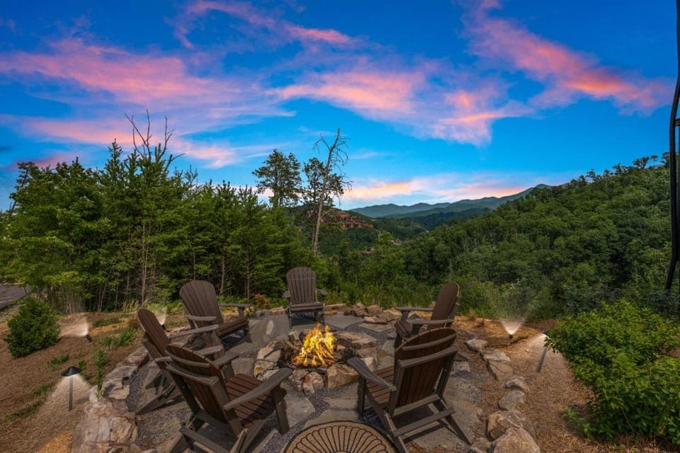 Great Smoky Getaway House in Gatlinburg