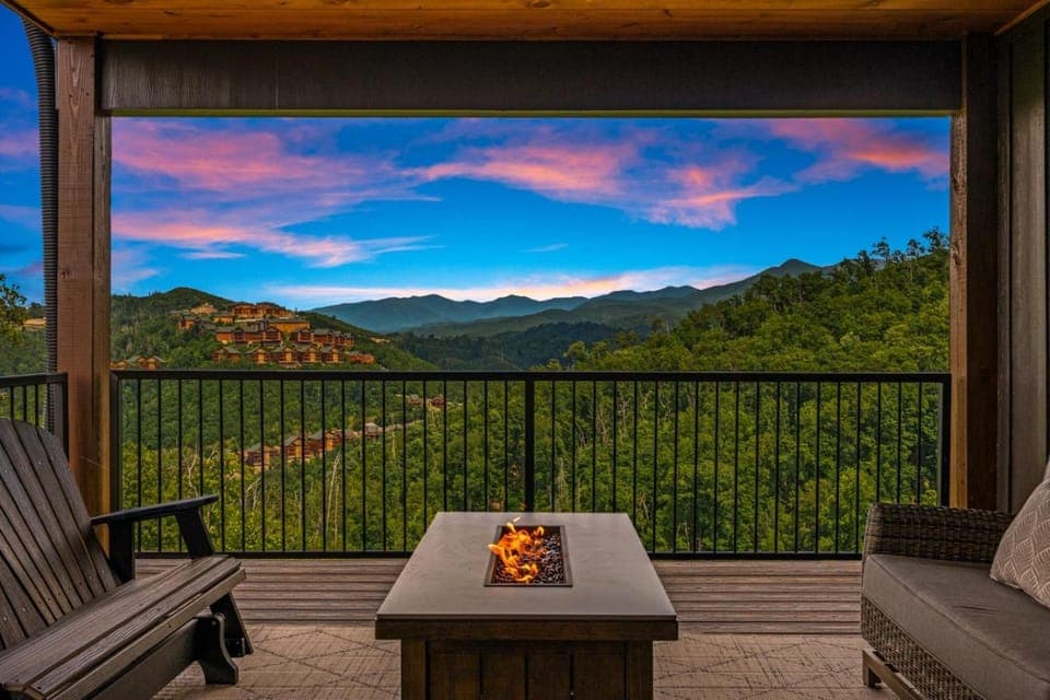 Great Smoky Getaway House in Gatlinburg