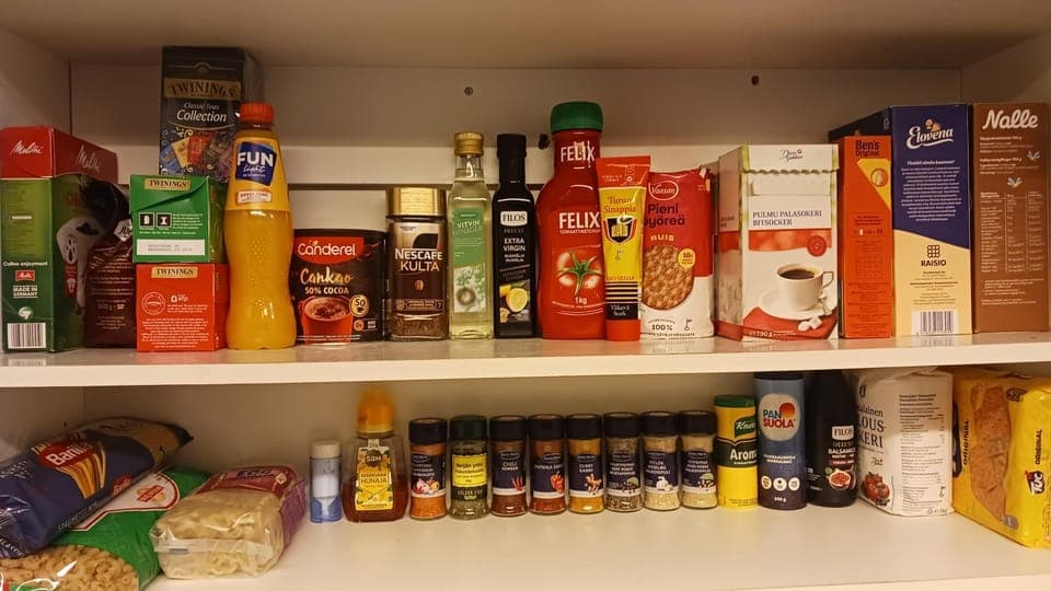 Kitchen or kitchenette, Food and drinks, Food