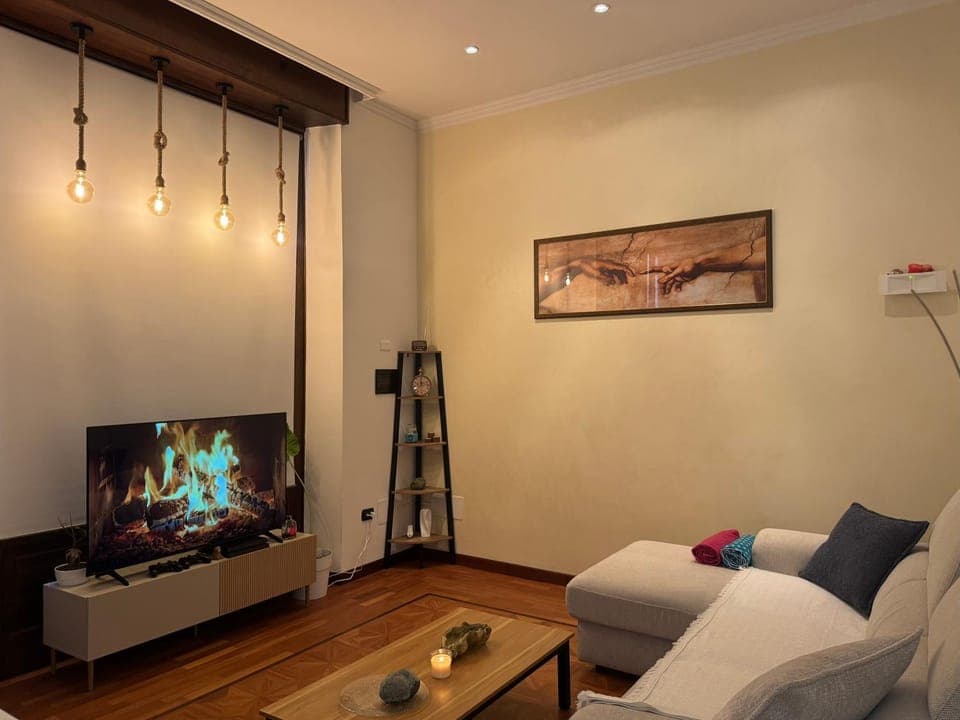 TV and multimedia, Living room, Seating area