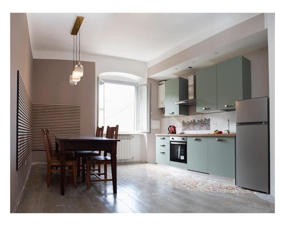 Kitchen or kitchenette, Dining area, dishwasher, oven, stove