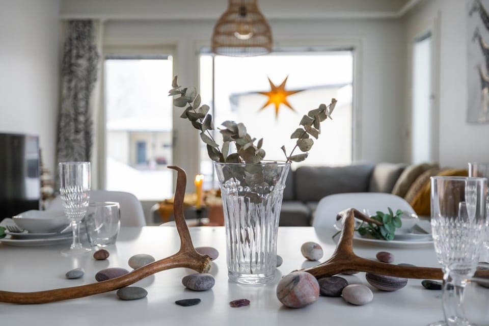 Seating area, Dining area