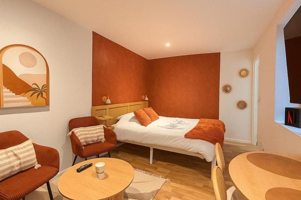 Photo of the whole room