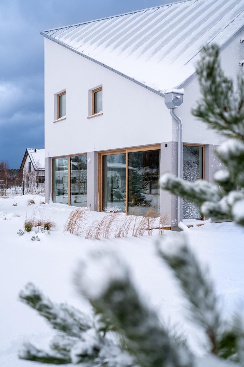 Property building, Winter