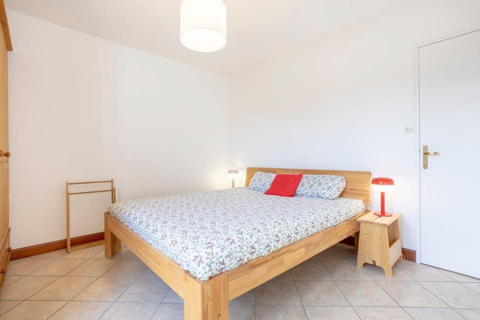 Living room, Bedroom