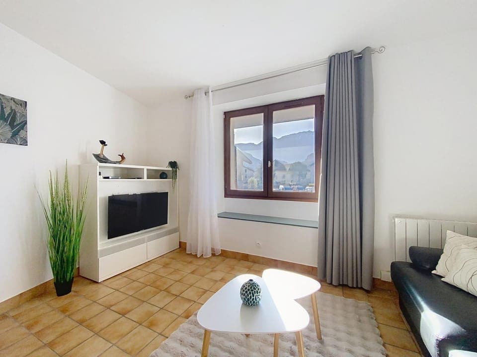 TV and multimedia, View (from property/room), Living room