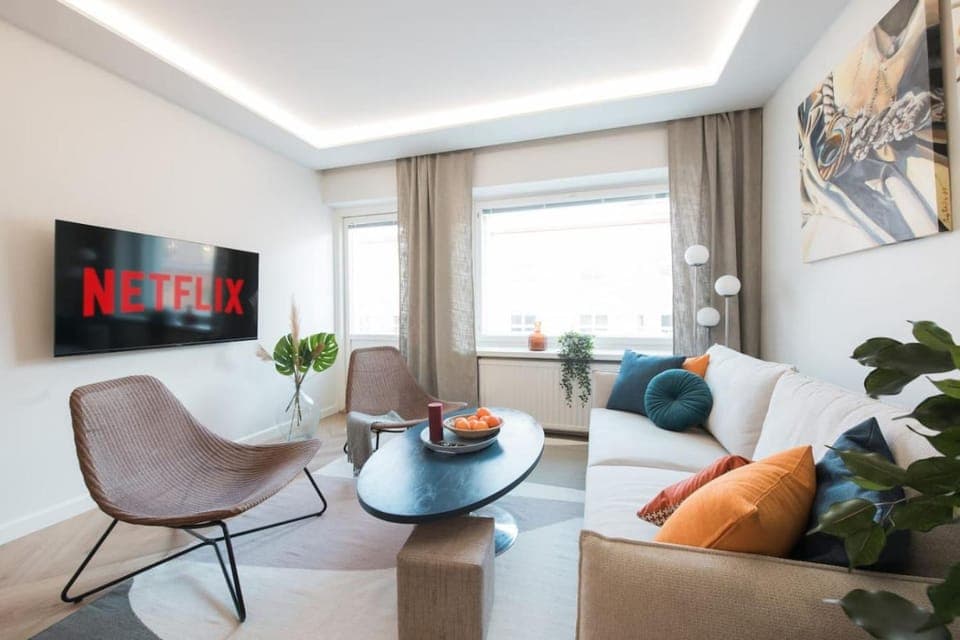 TV and multimedia, Living room, Seating area