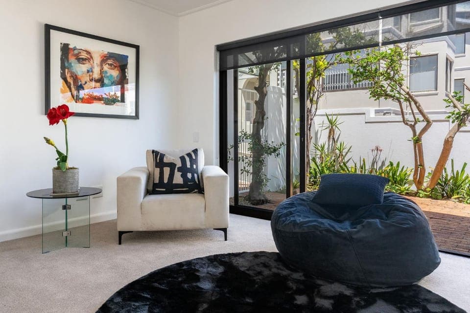 Garden, Living room, Seating area, Garden view