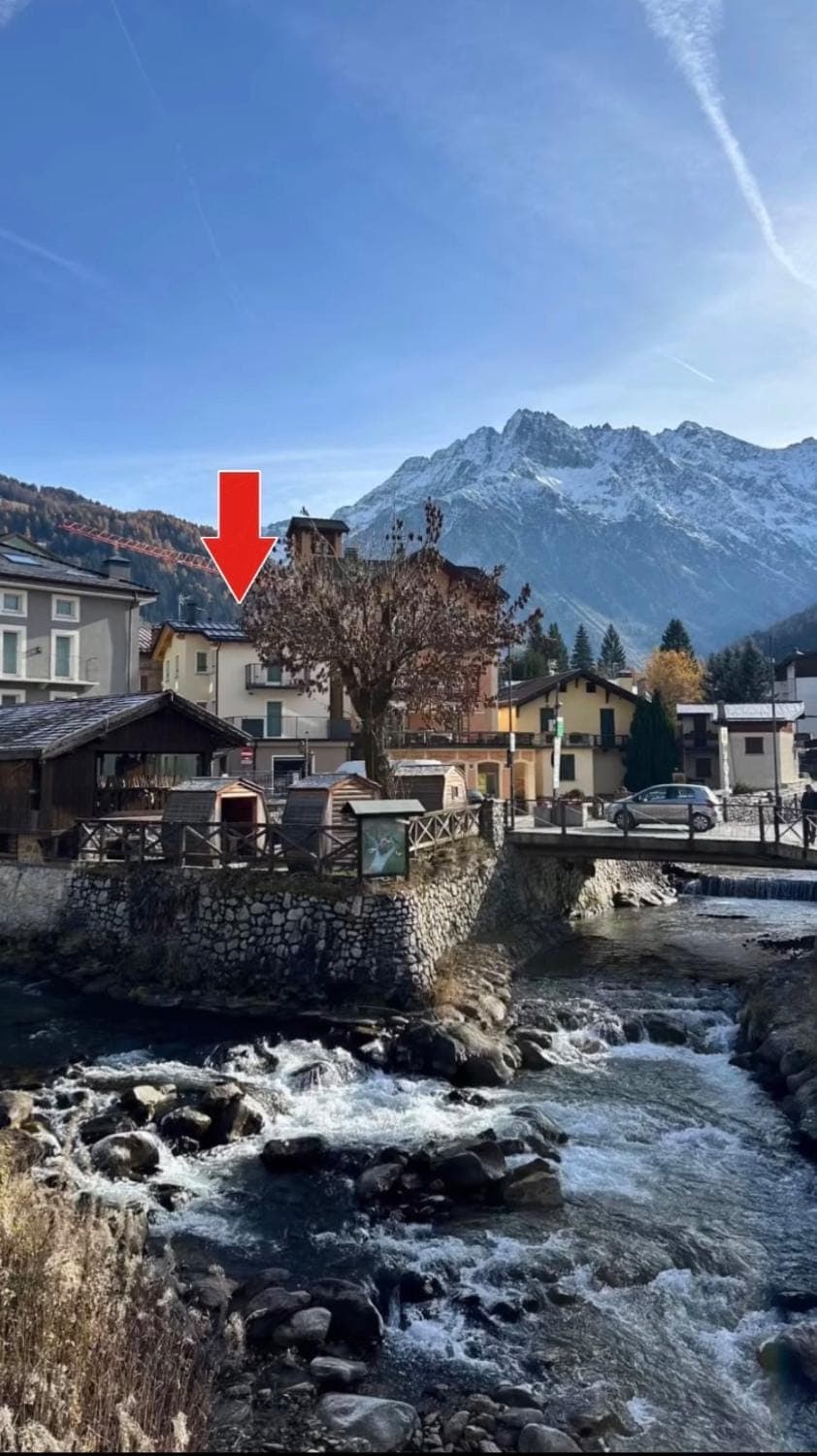 View (from property/room), City view, Mountain view