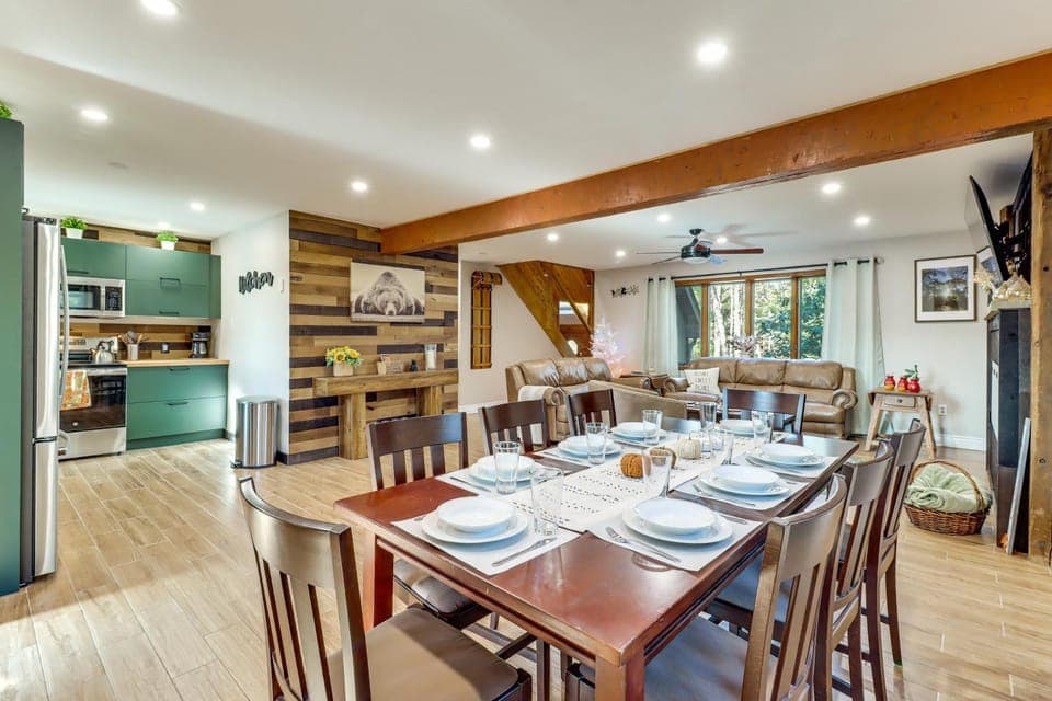 5 Mi to Jack Frost Skiing: Walkable Family Home House in Hickory Run State Park