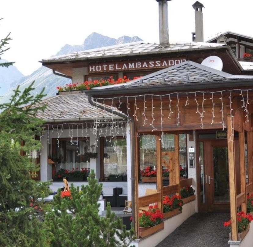 Property building, Day