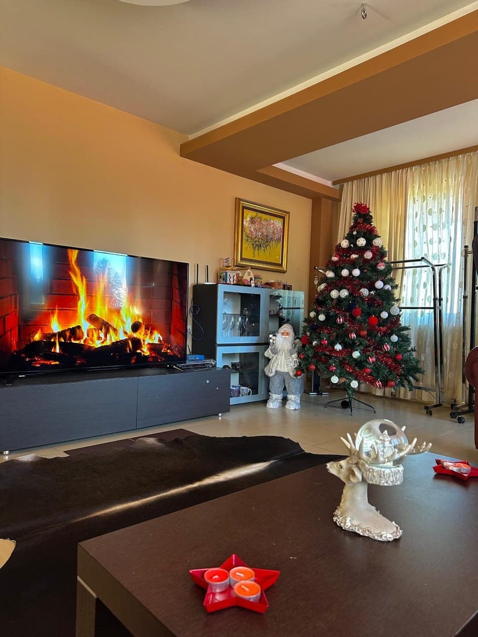 Communal lounge/ TV room, Living room, Family