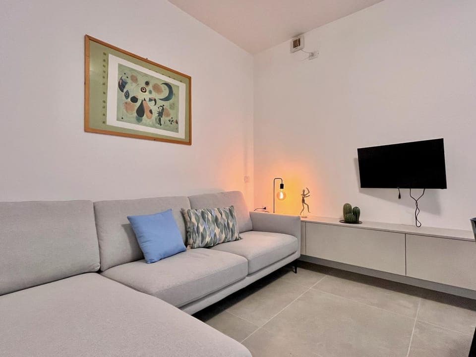 Communal lounge/ TV room, TV and multimedia, Living room, Seating area