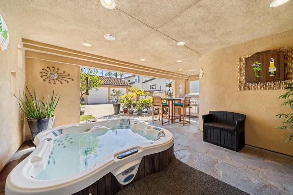 Hot Tub Ocean Views 3 Bedroom Private Home House in Carlsbad