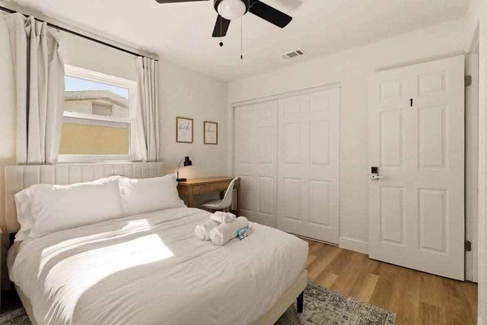 Host Hubble Private Rooms, Edmond Circle House in Auburndale